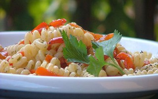 Pasta Acciughe E Peperoni