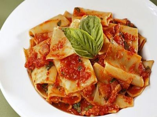 Paccheri Alla Napoletana