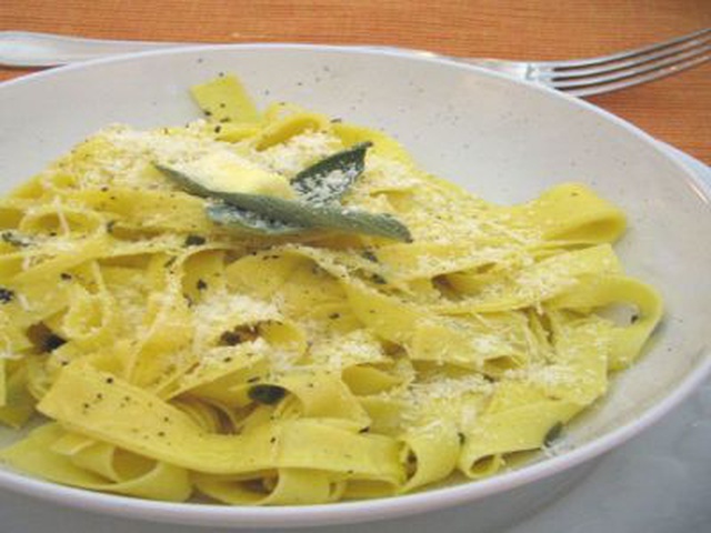 Tagliatelle Alla Salvia