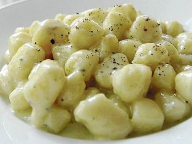 Gnocchi Alla Crema Di Gorgonzola