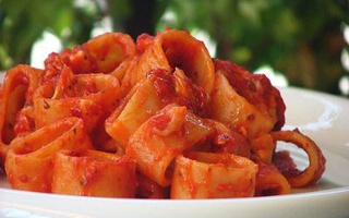 Pasta Al Sugo Di Pesce