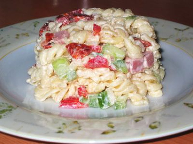 Pasta Di Insalata Multicolore