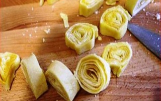 Tagliatelle Fritte Di Carnevale
