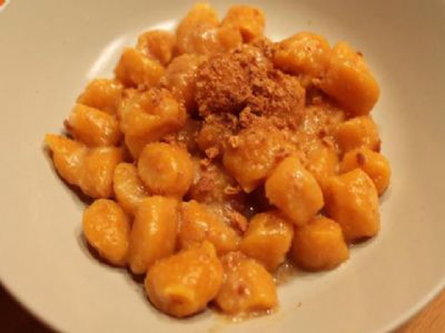 Gnocchi  Con Crema Di Zucca E Amaretti