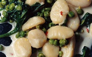 Gnocchi Al Limone Con Spinaci E Piselli