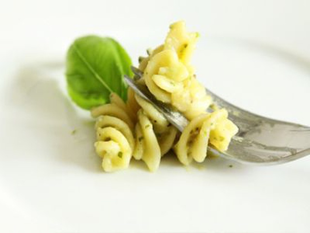 Pasta Di Avocado E Basilico