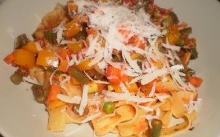 Tagliatelle Al Ragù Di Verdure