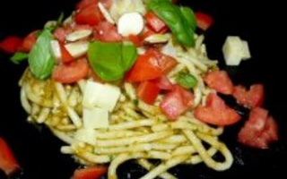 Pasta Con La Crudaiola E  Pesce Spada