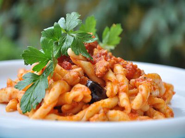 Pasta Al Pesce Persico