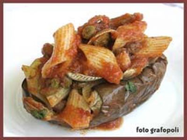 Barchette Di Melanzane Farcite Con Pasta Ai Frutti Di Mare