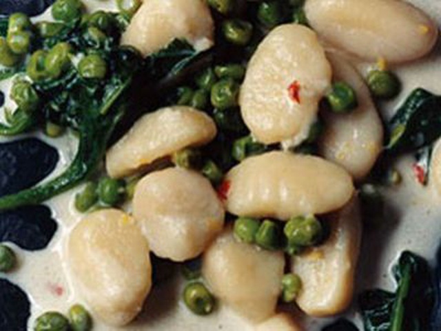 Gnocchi Al Limone Con Spinaci E Piselli