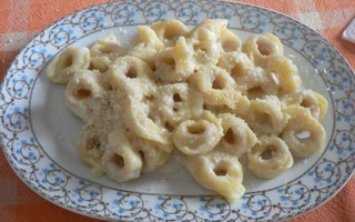 Tortellini Alla Crema Di Formaggio