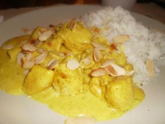 Pasta Al Pollo Al Curry Con Yogurt