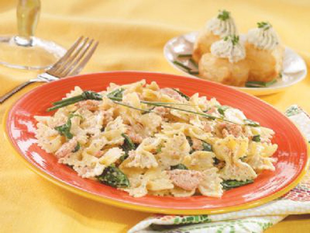 Pasta corta Al Salmone Con Panna