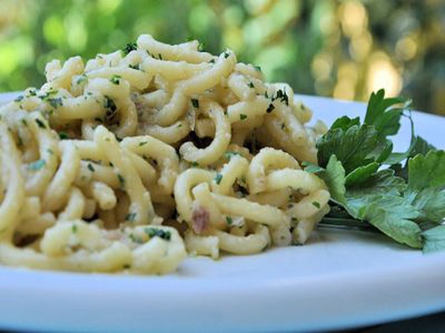 Pasta Con Sugo Di Cipolle