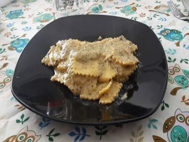 Ravioli Alla Burrata Con Crema Di Zucchine