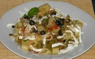 Pappardelle Ai  Calamari E Peperoni