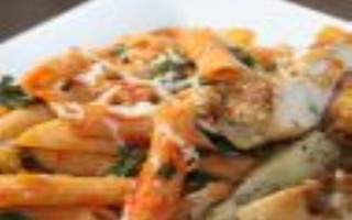 Penne Al Pesto Con Tacchino