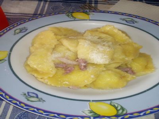 Ravioli Al Carciofo Con Burro Pancetta E Salvia