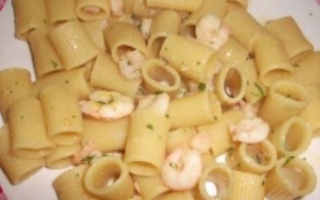 Rigatoni con gamberi e zafferano