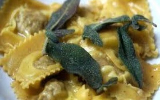 Ravioli Di Boragine Burro E Salvia