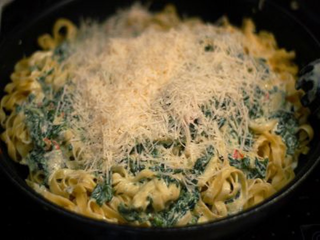 Tagliolini Con Spinaci E Parmigiano